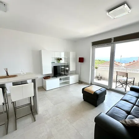 The View Apartment With Pool - Crikvenica Exterior photo